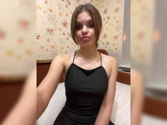 YeahMashka webcam