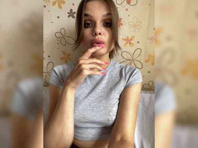 YeahMashka webcam