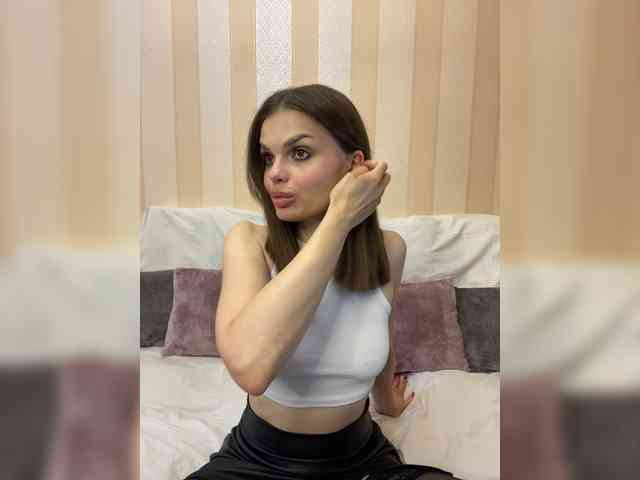 YeahMashka webcam
