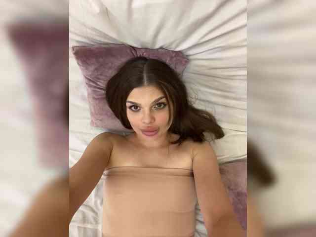 YeahMashka webcam
