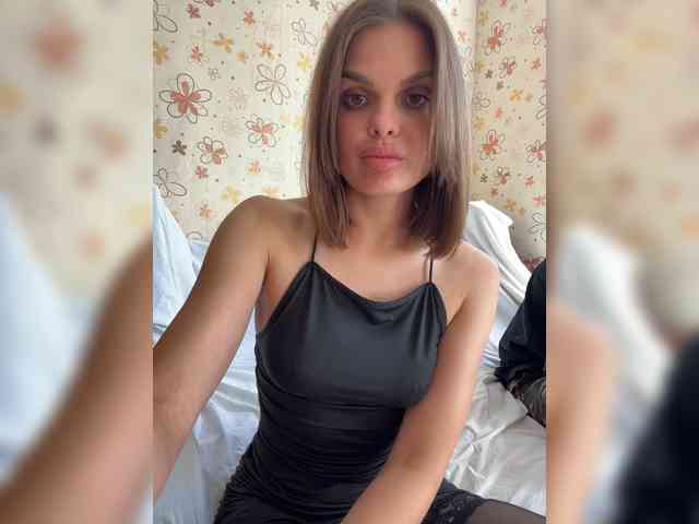 YeahMashka webcam