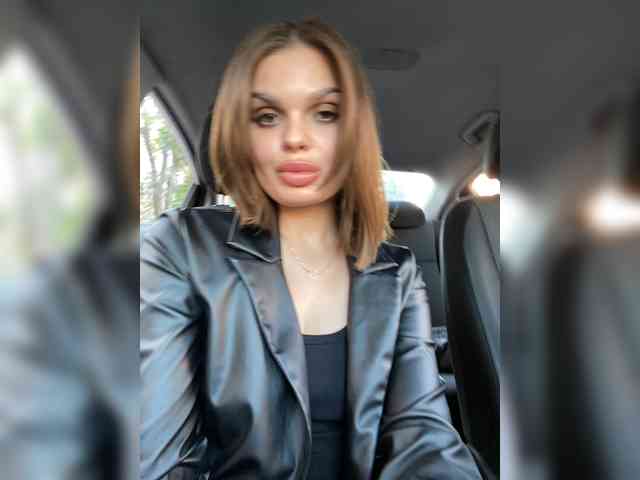 YeahMashka webcam