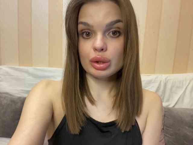YeahMashka webcam