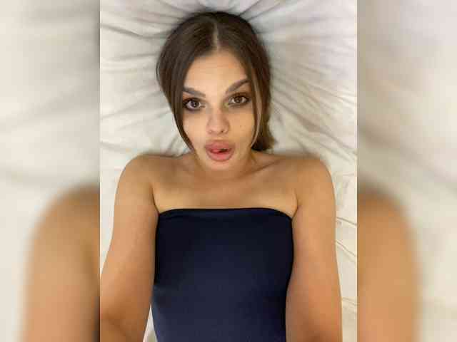 YeahMashka webcam