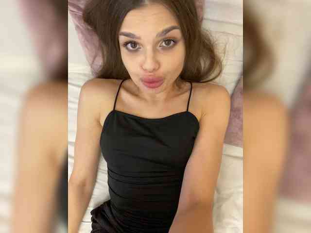 YeahMashka webcam