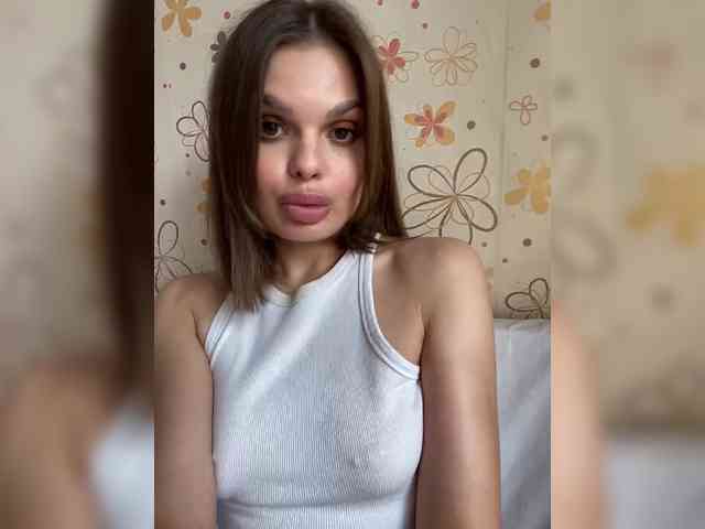 YeahMashka webcam