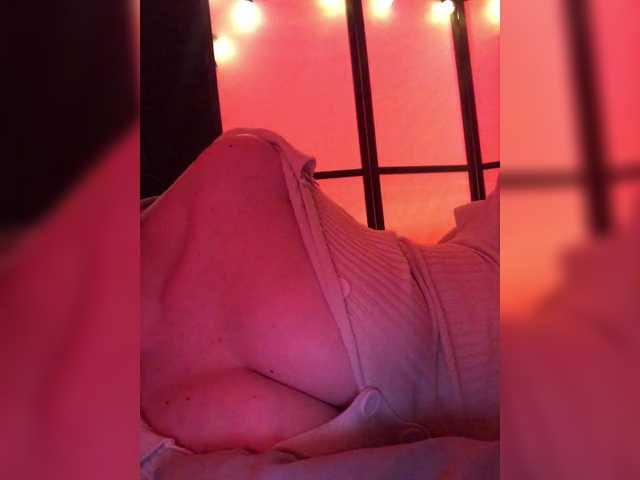 kivi-'s BongaCams show and profile