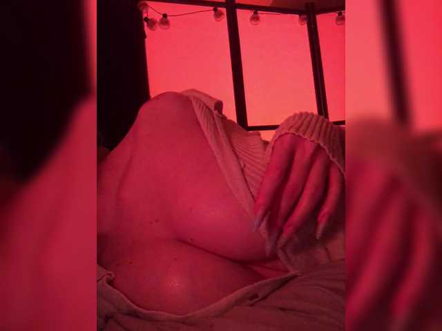 kivi- Nude Live Sex Shows