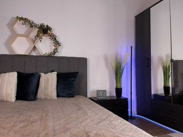 Raisa1gee live webcam show