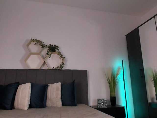 Raisa1gee Nude Live Sex Shows