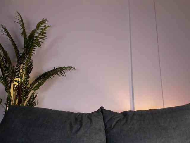 Raisa1gee webcam
