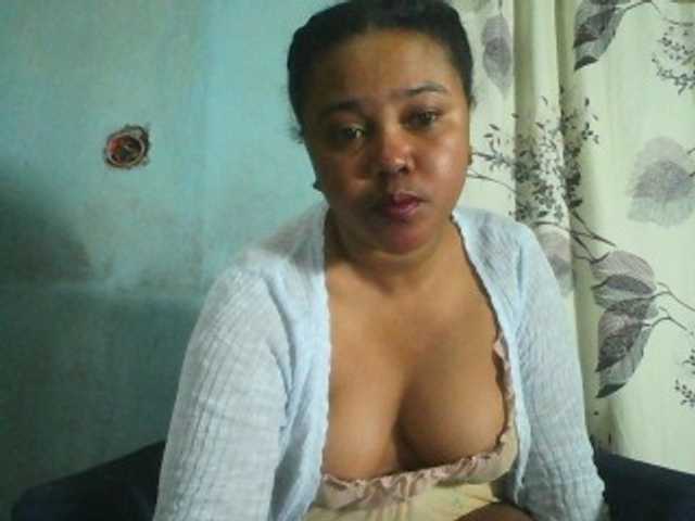 Meizou12 live cam on BongaCams
