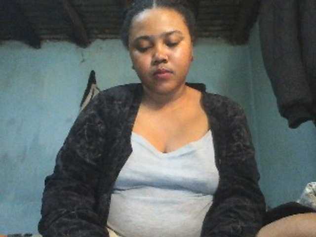 Meizou12 live cam on BongaCams