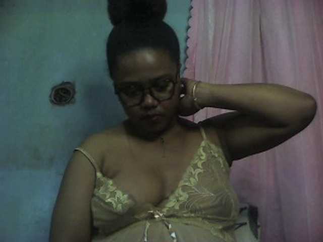 Meizou12 live cam on BongaCams