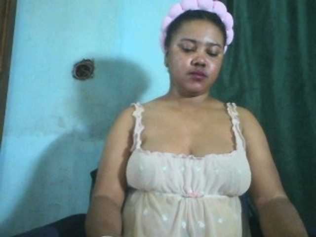 Meizou12 live cam on BongaCams