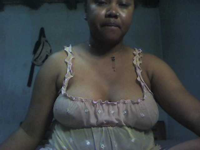Meizou12 live cam on BongaCams