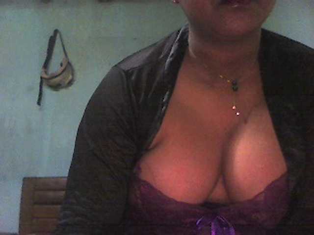 Meizou12 live cam on BongaCams