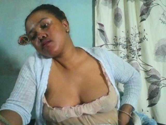 Meizou12 live cam on BongaCams
