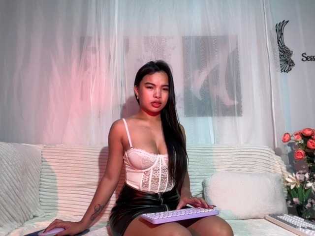 lakshmi2 live cam on BongaCams