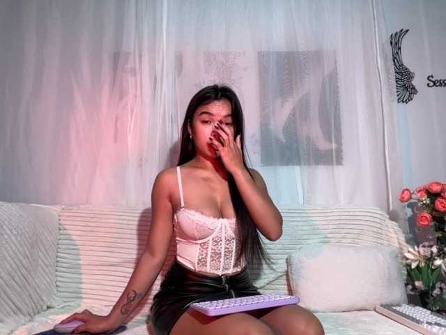 lakshmi2 live cam on BongaCams