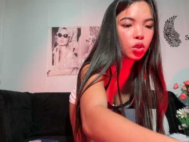 lakshmi2 live cam on BongaCams