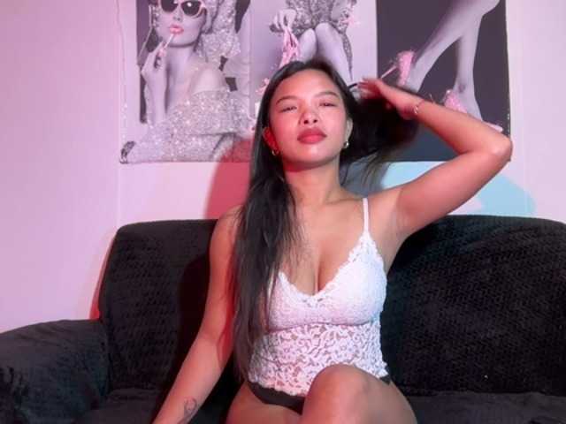 lakshmi2 live cam on BongaCams