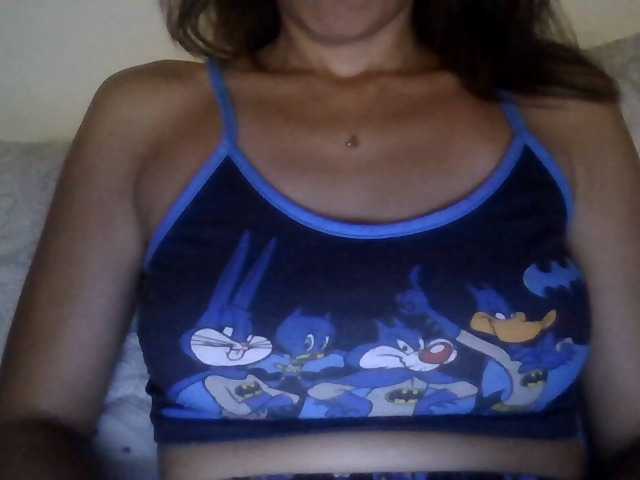 isadelirious live cam on BongaCams