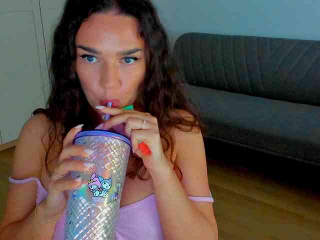 BellaaDona webcam