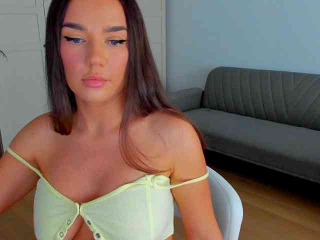 BellaaDona webcam