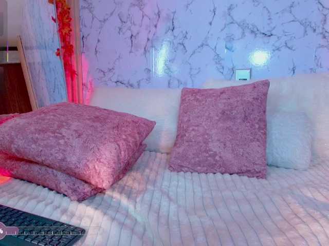 Julirodriguez live cam on BongaCams