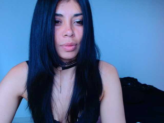 Alexus-f live cam preview