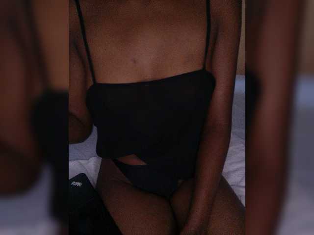 junea live cam on BongaCams