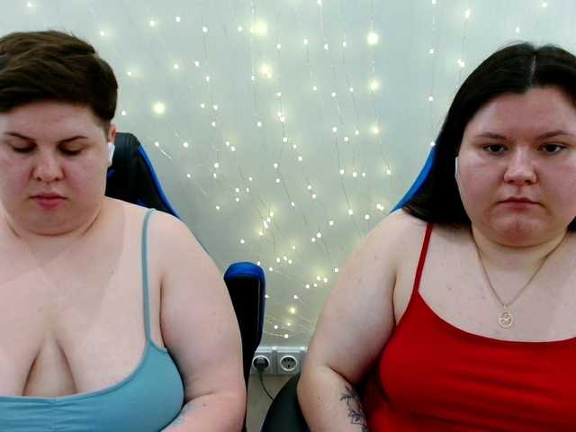 beckyandellen live sex show