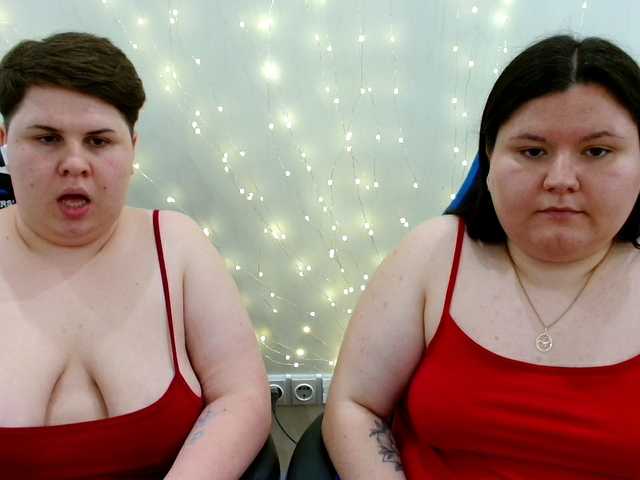 BeckyAndEllen live cam on BongaCams