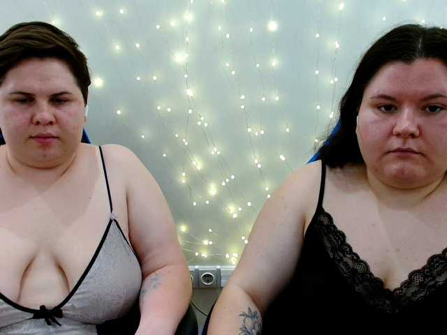 BeckyAndEllen live cam on BongaCams