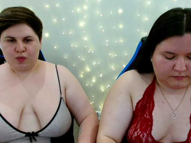 BeckyAndEllen live cam on BongaCams