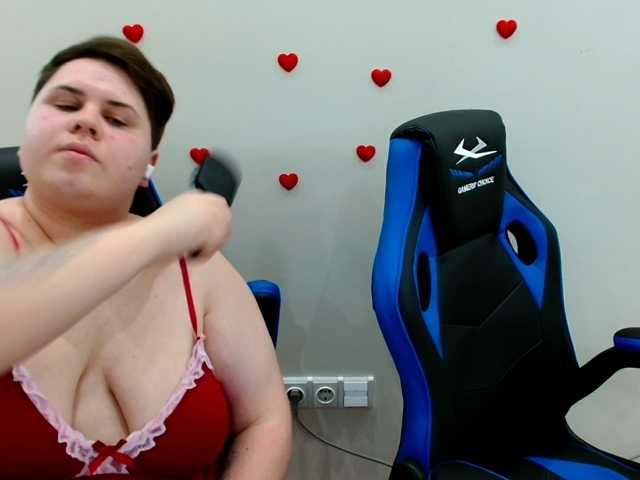 BeckyAndEllen live cam on BongaCams