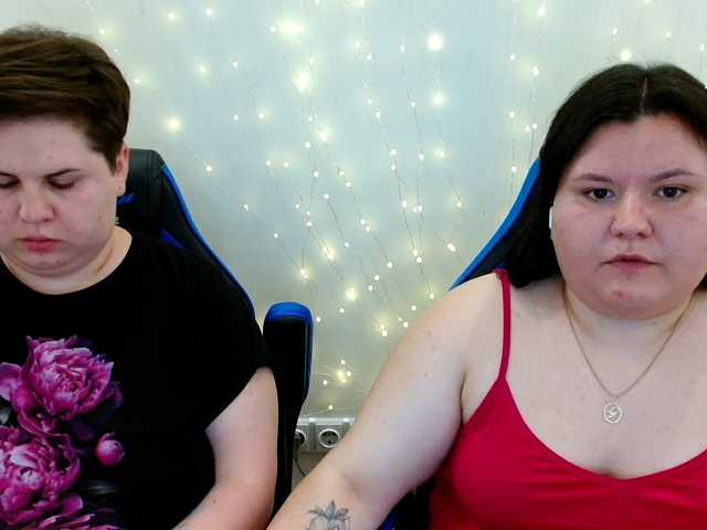 BeckyAndEllen live cam on BongaCams