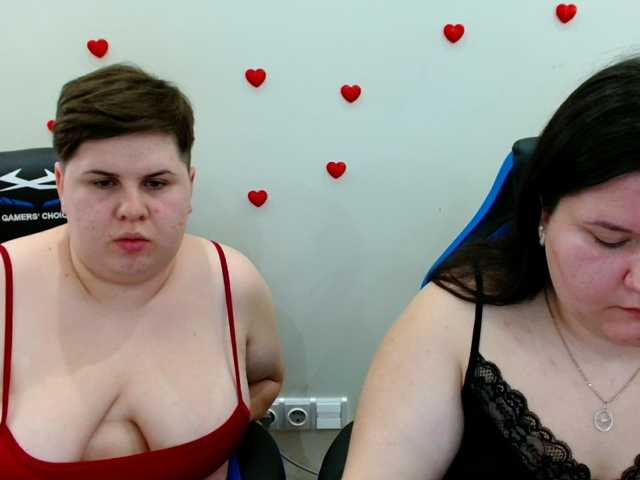 BeckyAndEllen live cam preview