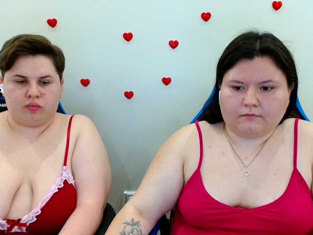 BeckyAndEllen live cam preview