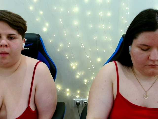 BeckyAndEllen's BongaCams show and profile