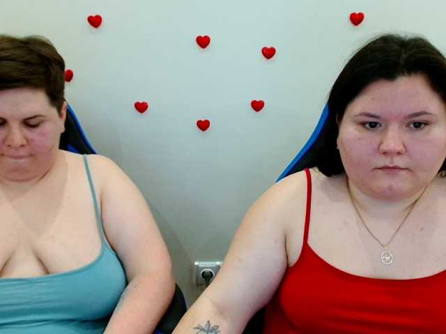 BeckyAndEllen live cam on BongaCams