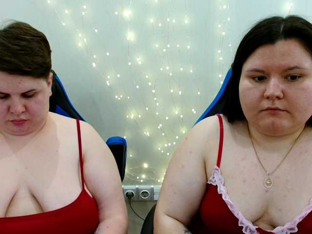 BeckyAndEllen live cam on BongaCams