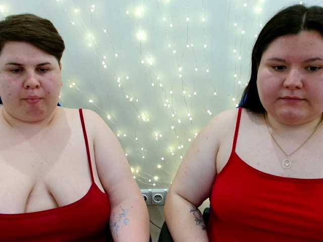 BeckyAndEllen live cam on BongaCams