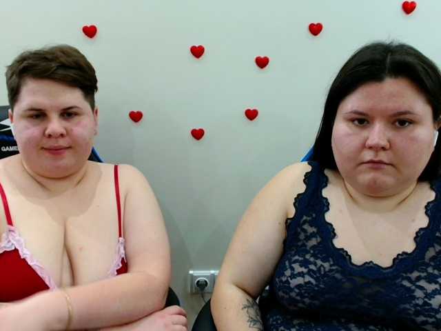 BeckyAndEllen live cam on BongaCams