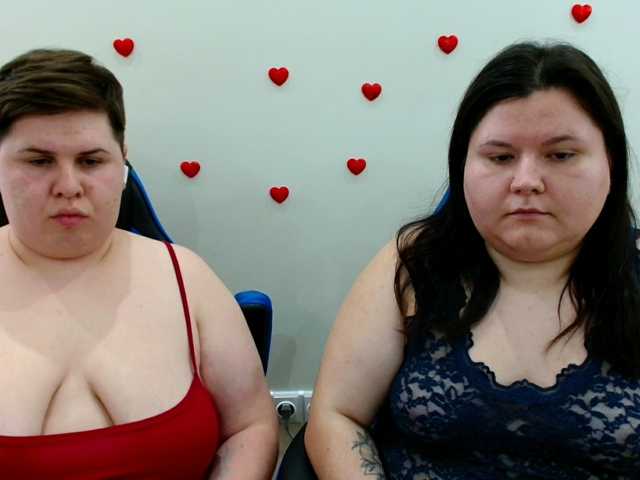 BeckyAndEllen live cam preview