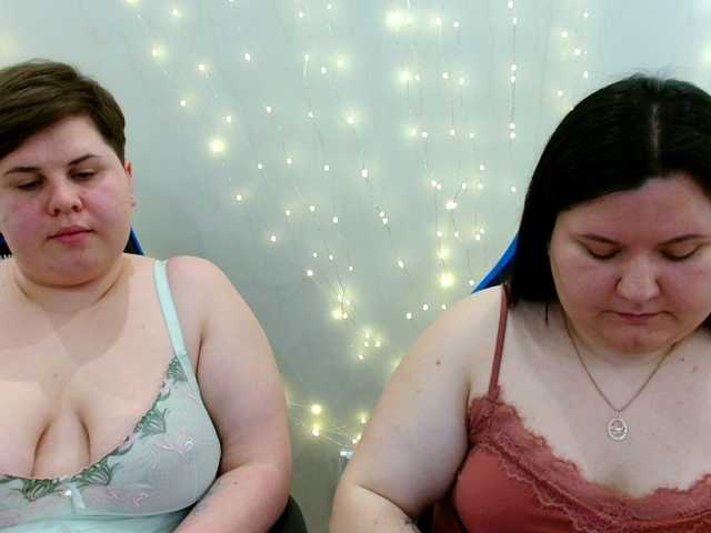 BeckyAndEllen's BongaCams show and profile