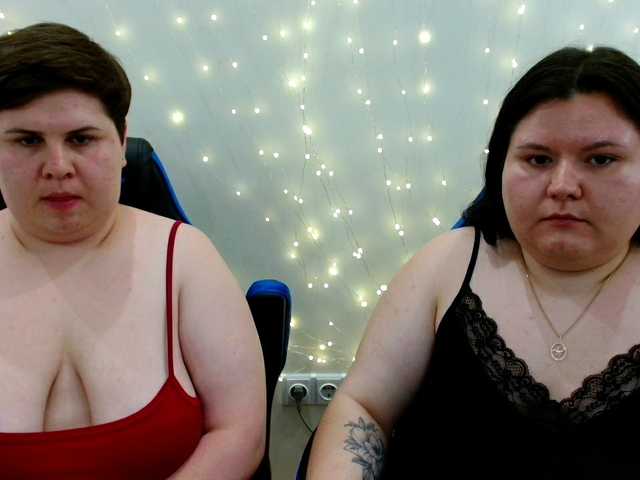 BeckyAndEllen live cam on BongaCams