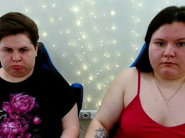 BeckyAndEllen live cam on BongaCams
