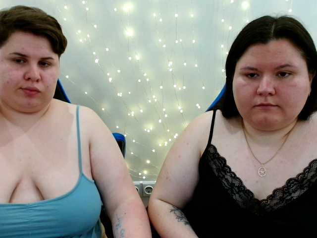BeckyAndEllen live cam on BongaCams
